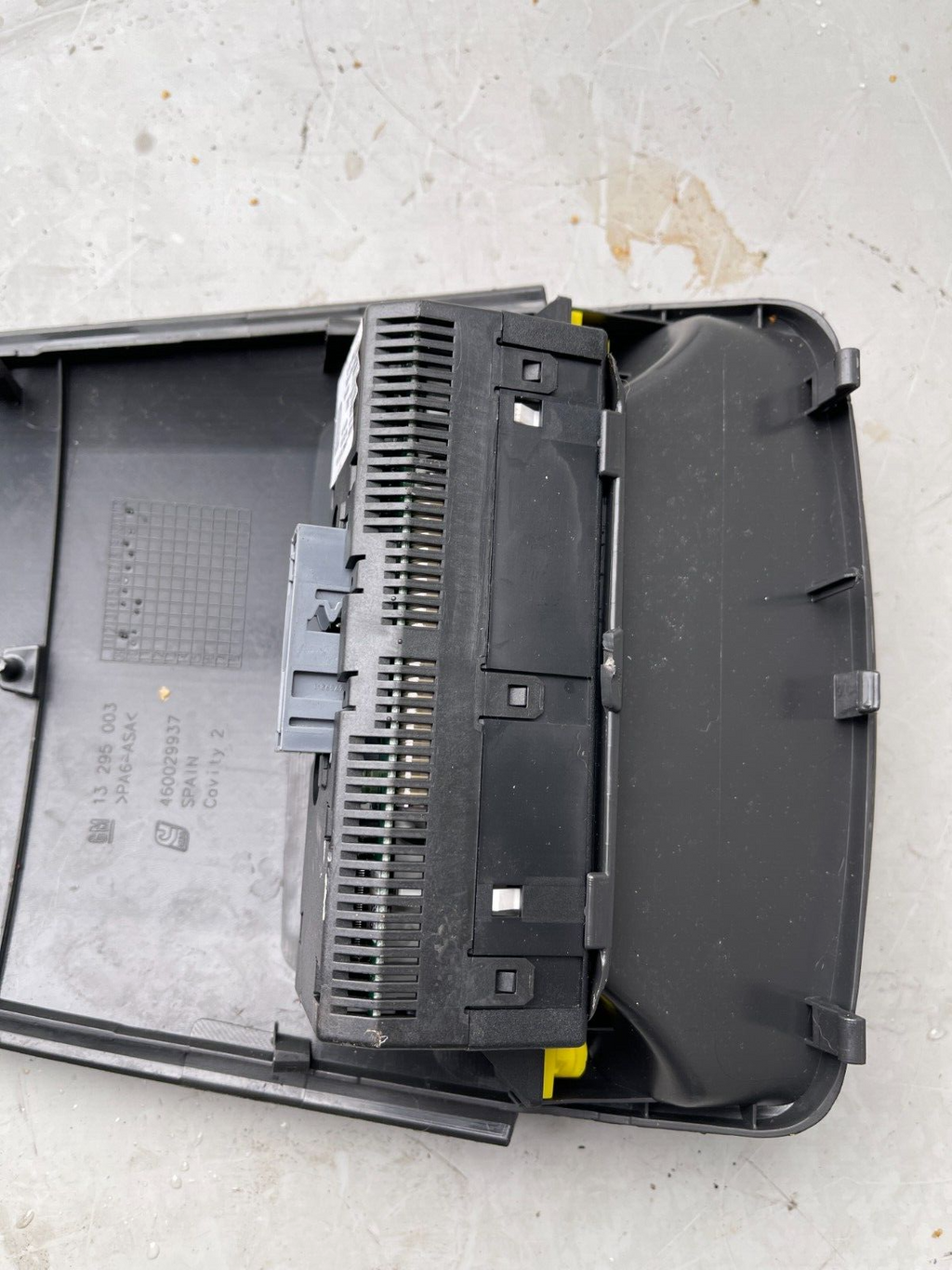 VAUXHALL CORSA D CENTRE DASH DIGITAL DISPLAY SURROUND 13295003