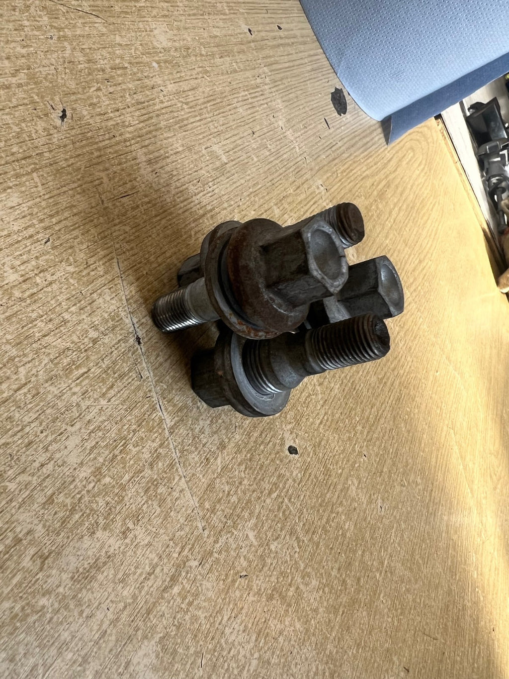 2023 VAUXHALL ASTRA L MK8 4 x WHEEL NUT ORDER