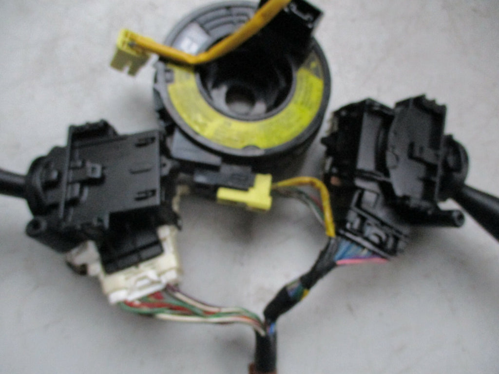 TOYOTA COROLLA VERSO E12 2002 INDICATOR HEADLIGHT WIPER SWITCH STALK SQUIB