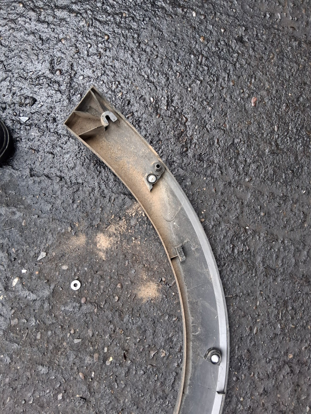 2023 FORD TRANSIT 350 MK8 OSR DRIVER SIDE REAR WHEEL ARCH TRIM BK31V280K96