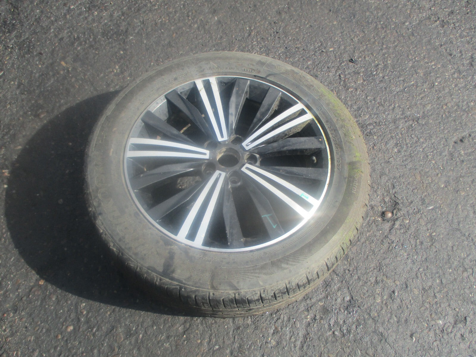 VW VOLKSWAGEN TIGUAN MK2 2016 18 INCH ALLOY WHEEL WITH TYRE 235/55R18