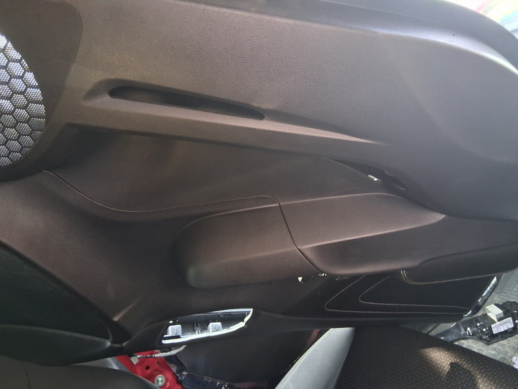 2016 HONDA CIVIC MK9 HATCHBACK NSF PASSENGER SIDE FRONT LEFT DOOR CARD PANEL