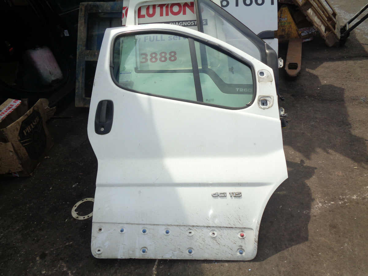 VAUXHALL VIVARO MK1 2007 OS DRIVER SIDE FRONT COMPLETE DOOR WHITE