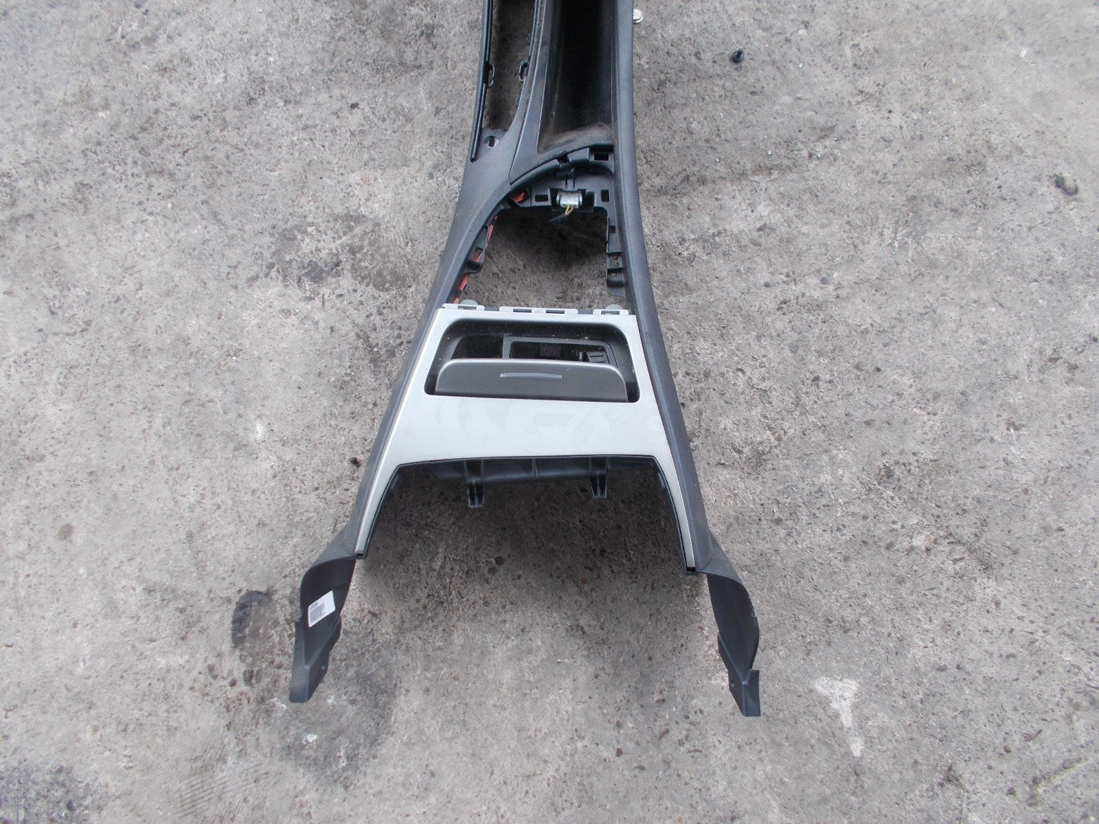 BMW 1 SERIES E87 2006 CENTRE CONSOLE TRIM 51166954114