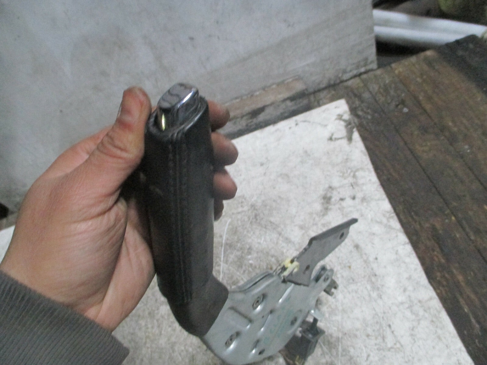 MERCEDES B CLASS W245 2007 MANUAL PARKING HANDBRAKE LEVER MECHANISM