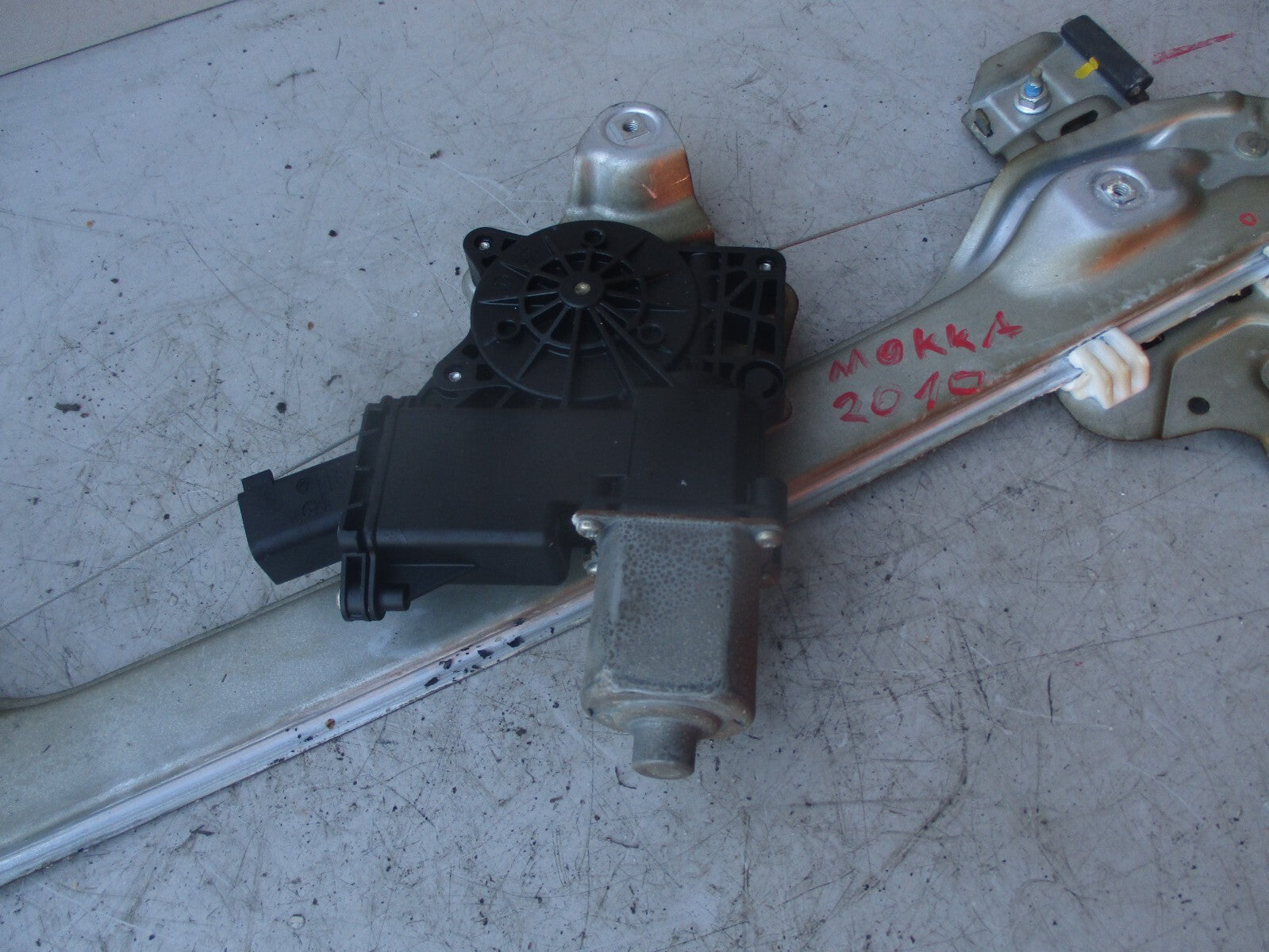 2010  VAUXHALL MOKKA OSF DRIVER SIDE FRONT WINDOW REGULATOR & MOTOR 98910-SUV20