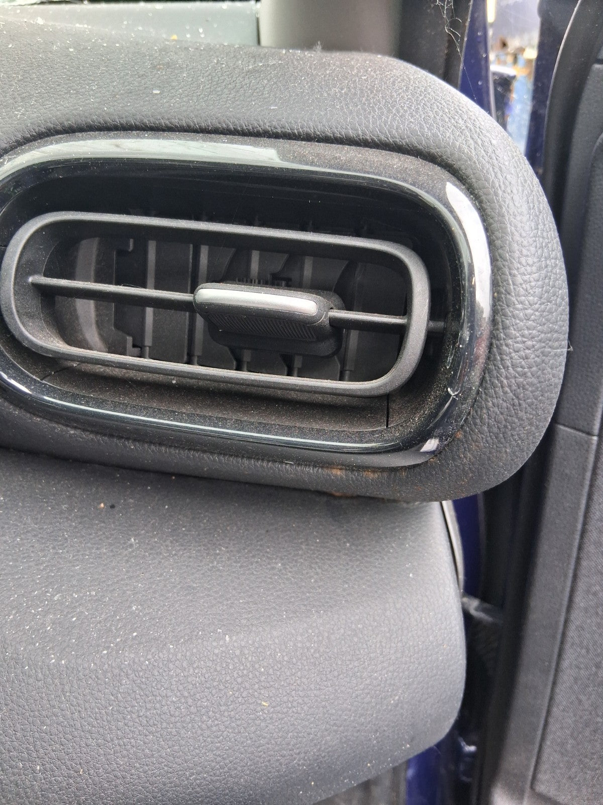 2023 TOYOTA YARIS MK4 OSF DRIVER SIDE FRONT RIGHT AIR VENT
