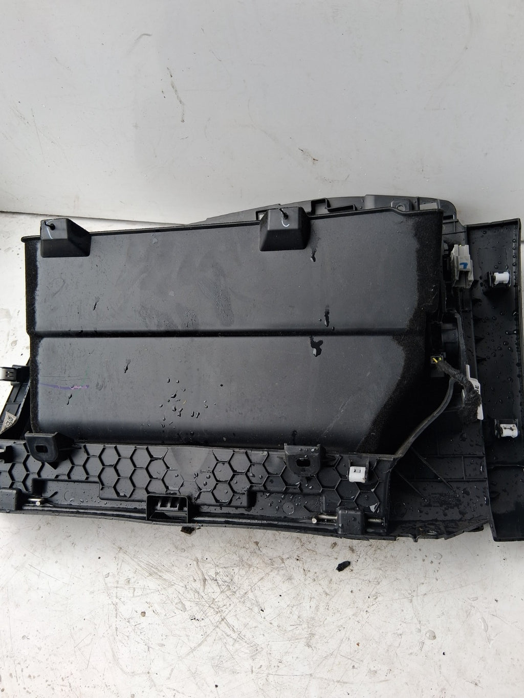 2019 FORD GALAXY MK4 NSF NEAR LEFT PASSENGER SIDE GLOVE BOX STORAGE EM2A15A563