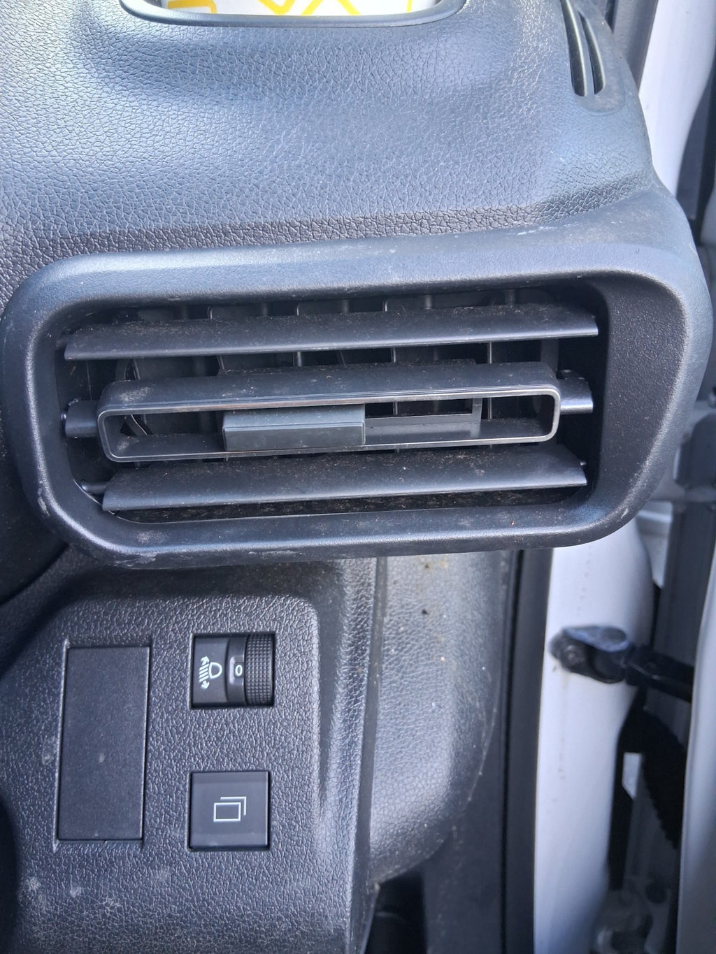 2024 CITROEN BERLINGO MK3 K9 OSF DRIVER SIDE FRONT RIGHT AIR VENT