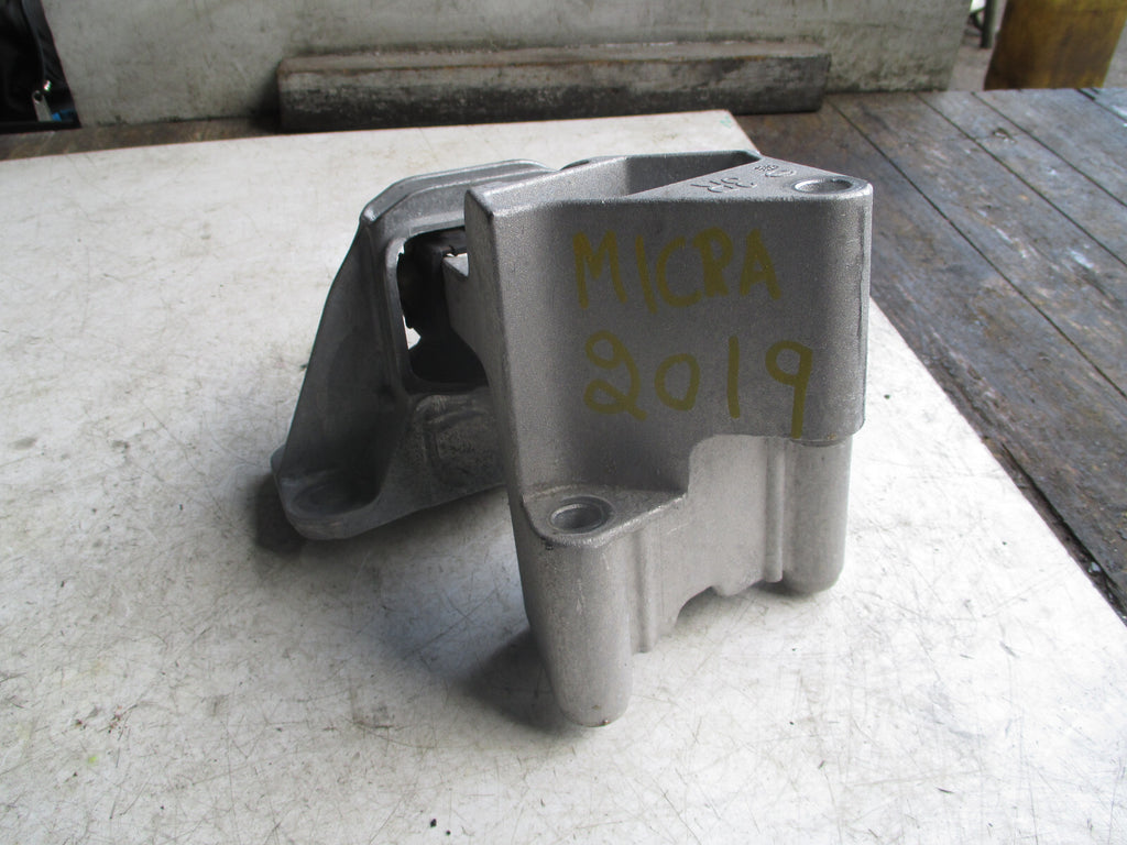 NISSAN MICRA K14 MK5 2019 1.0 PETROL TOP ENGINE MOUNT