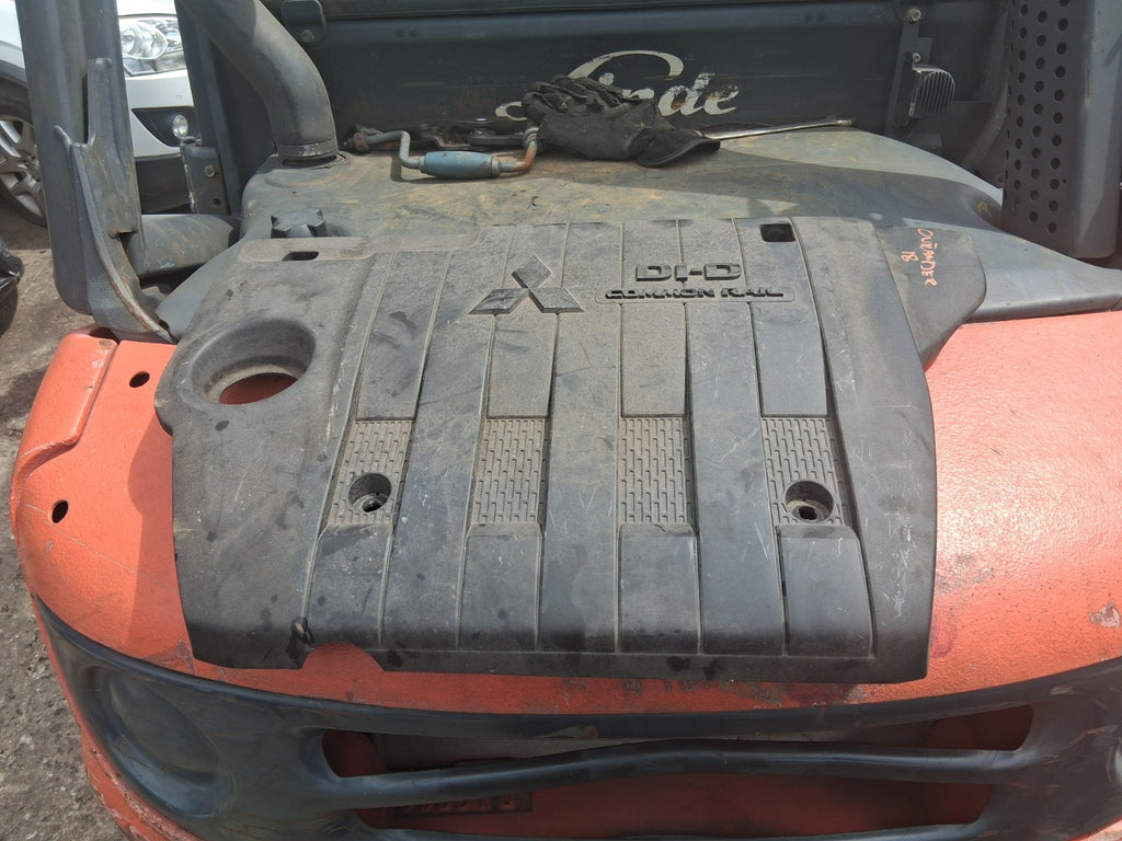 2018 MITSUBISHI OUTLANDER MK3 TOP ENGINE COVER BLACK