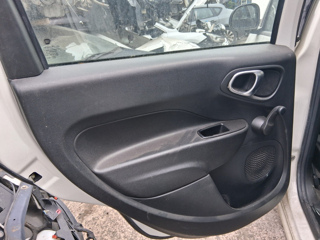 2019 FIAT 500L URBAN HATCH NSR PASSENGER SIDE REAR DOOR CARD PANEL