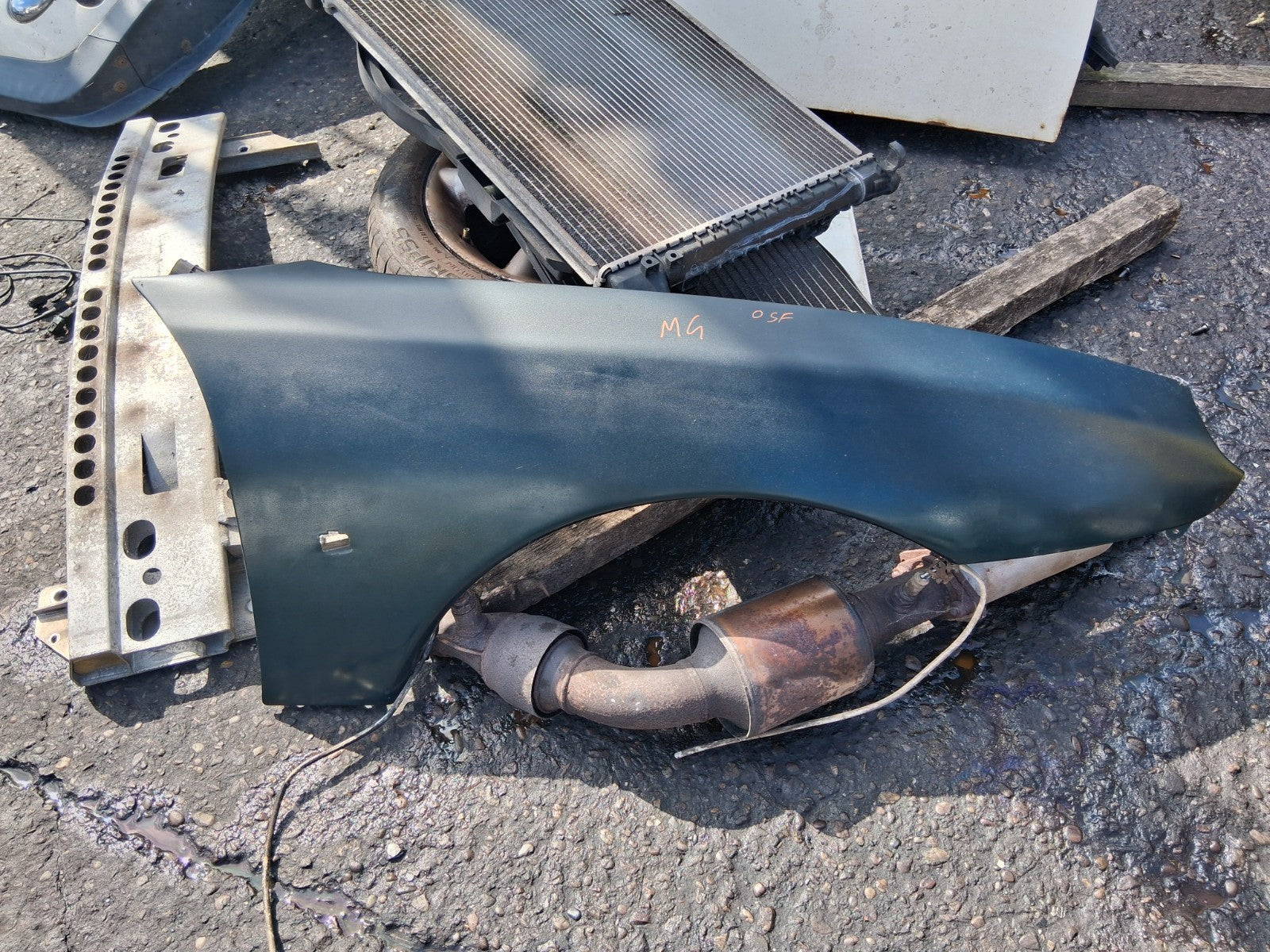 1996 MG F MGF CONVERTIBLE OSF DRIVER SIDE FRONT WING PANEL GREEN