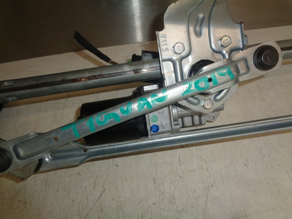 VW VOLKSWAGEN TIGUAN 2019 FRONT WINDSCREEN WIPER MOTOR LINKAGE 5NC955023A