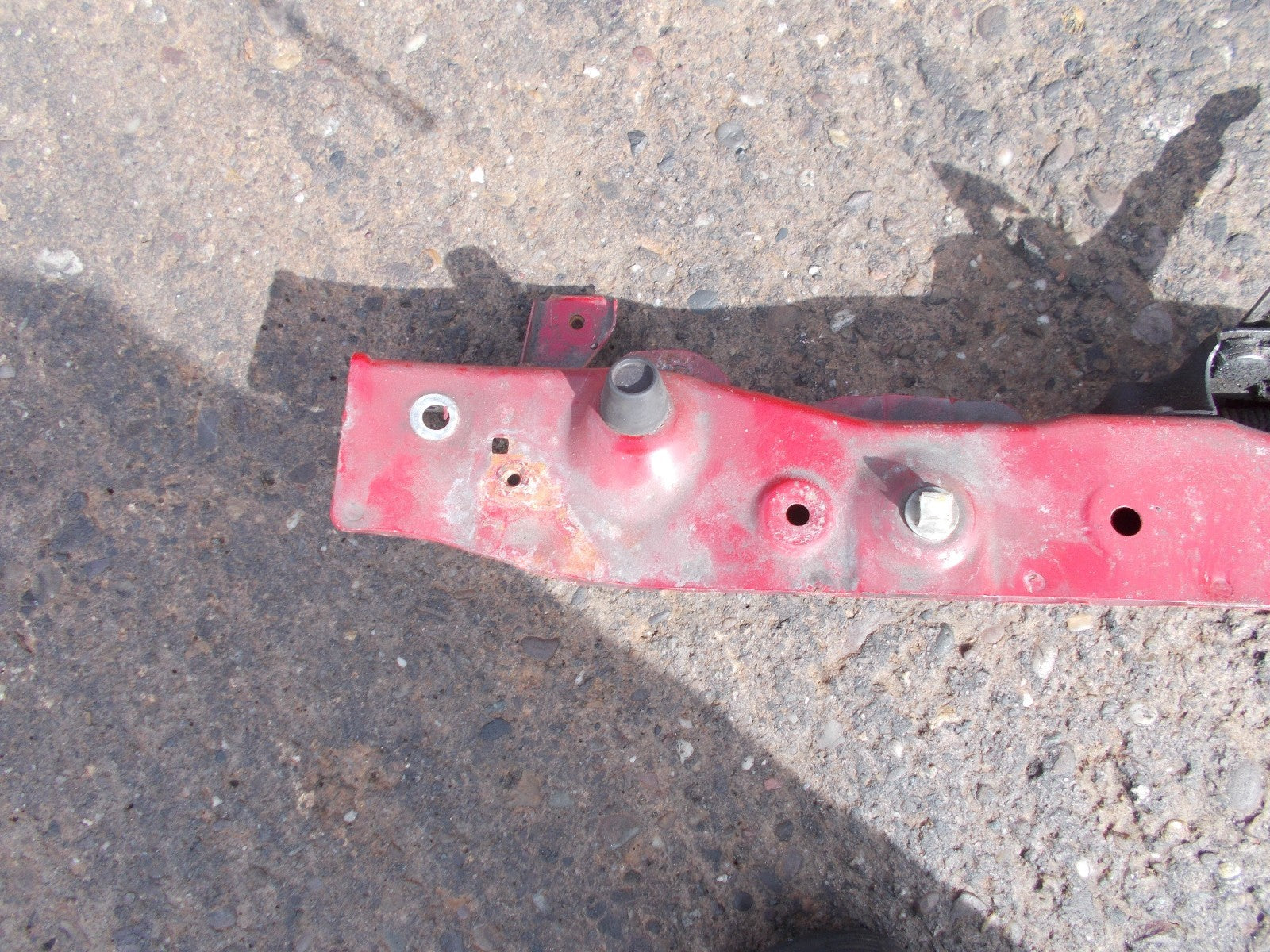 HONDA CIVIC MK8 06-11 FRONT BONNET CATCH SLAM PANEL RED R81