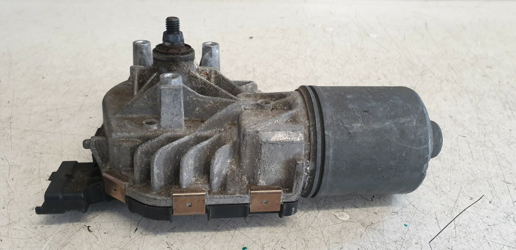 PEUGEOT 308 2010 FRONT WINDSCREEN WIPER MOTOR 0390241869