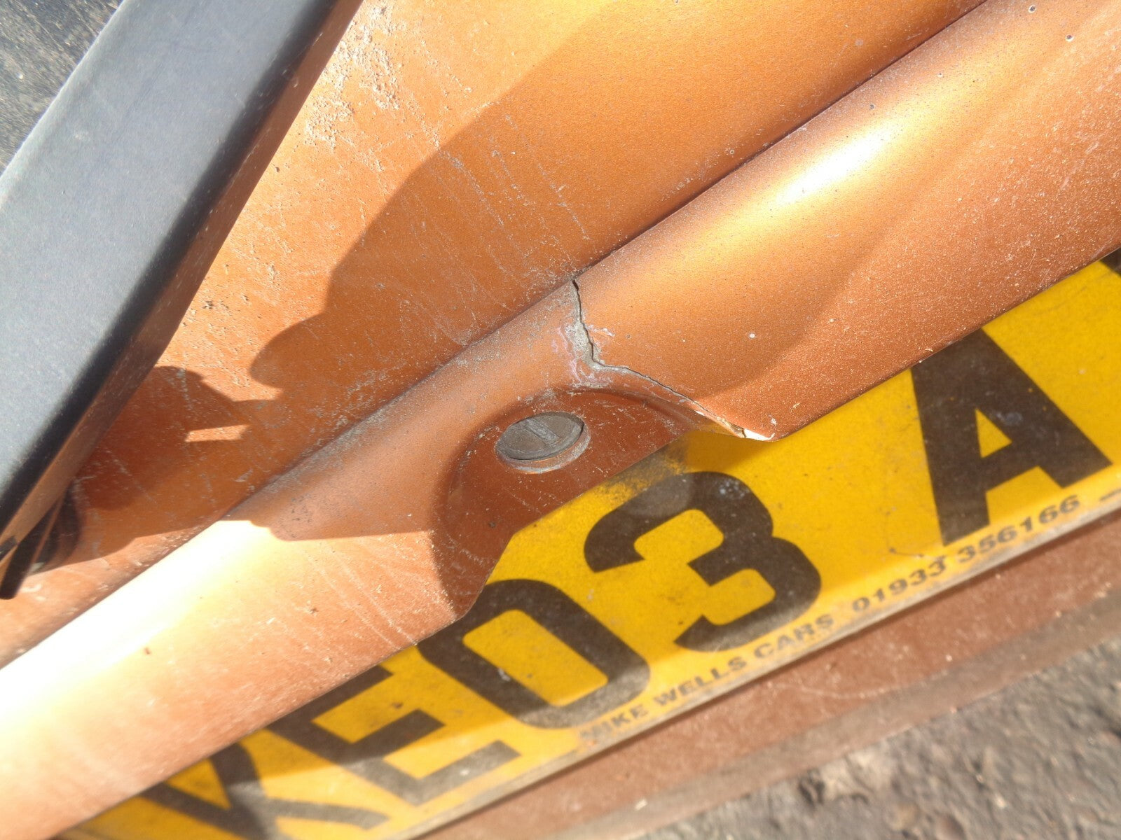 DEAWOO MATIZ 2003 ORANGE REAR TAILGATE COMPLETE  DAMAGED