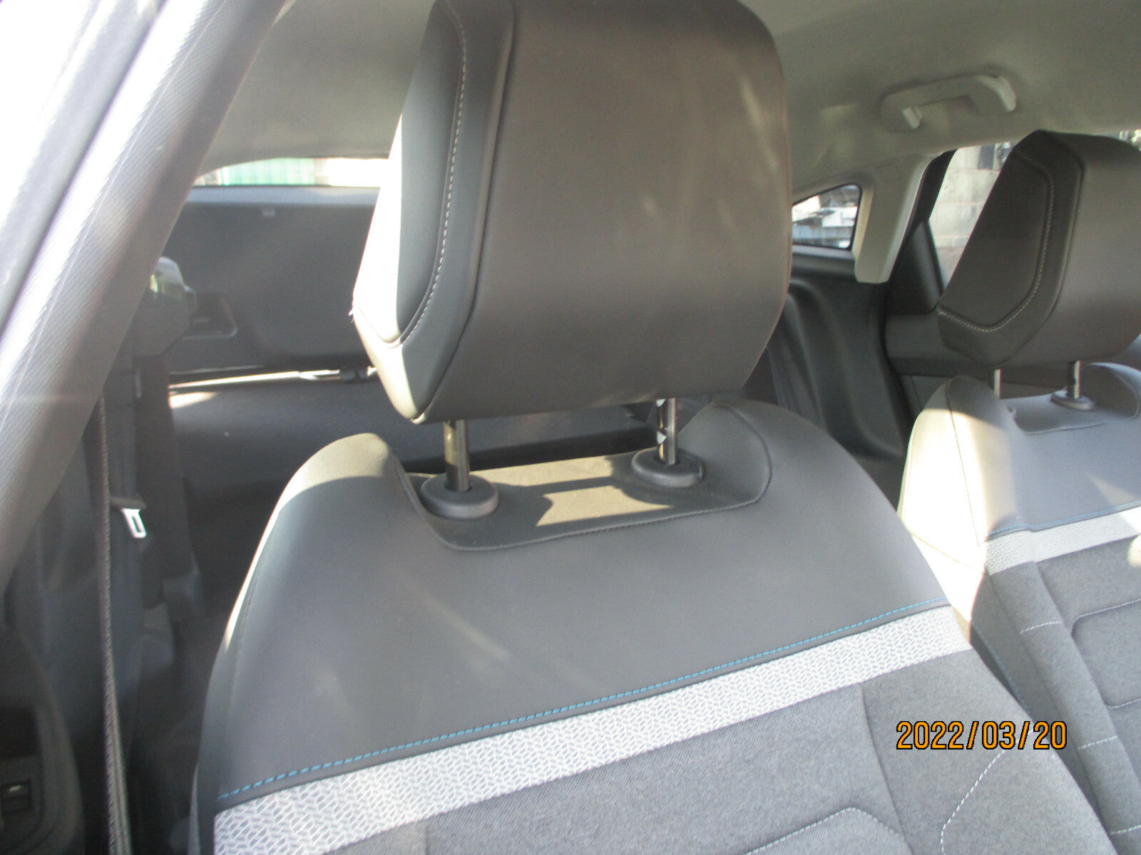 CITROEN C4 MK3 2021 OSF DRIVER SIDE FRONT COMPLETE SEAT FABRIC & HALF LEATHER