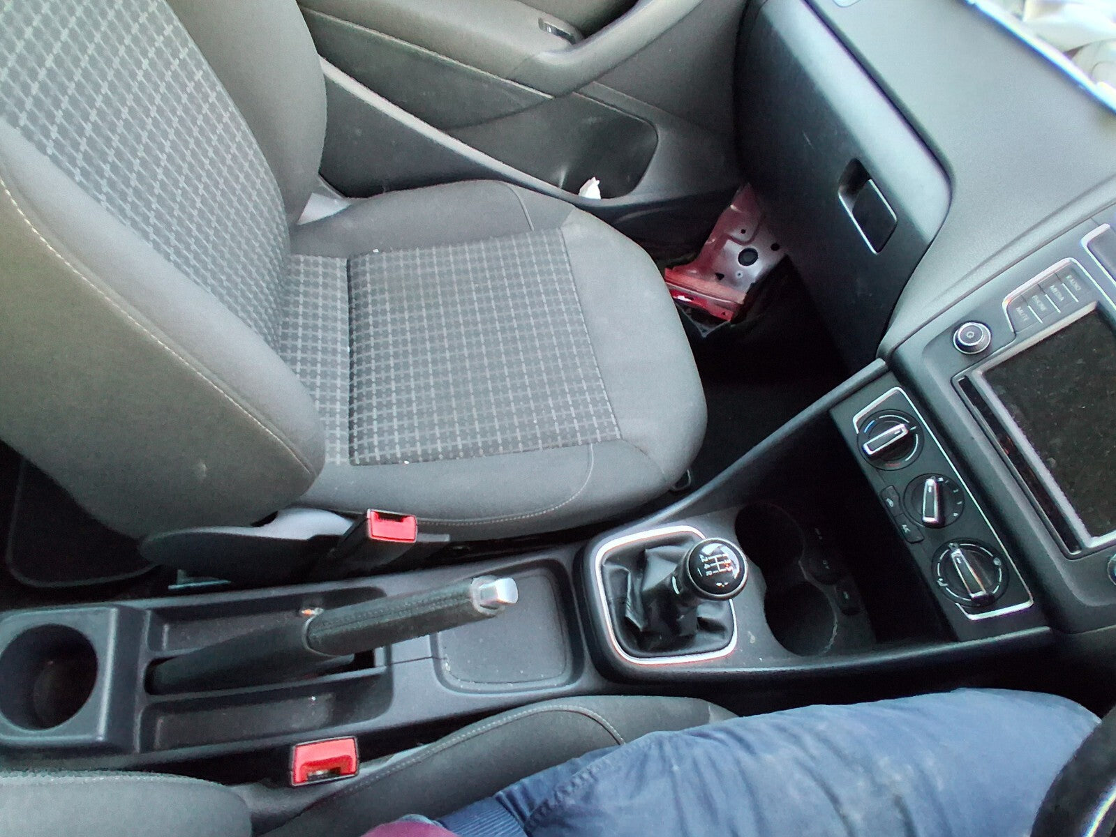 2017 VW VOLKSWAGEN POLO MK5 CENTRE CONSOLE SURROUND TRIM