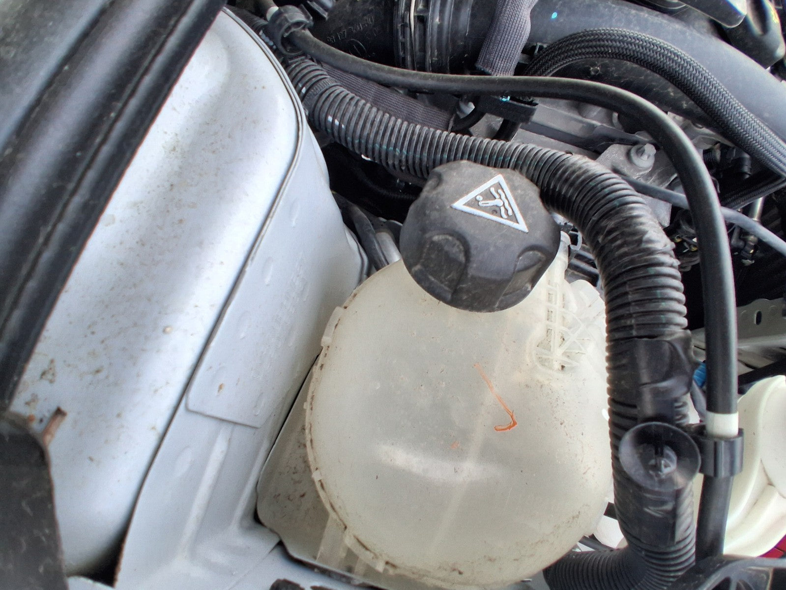 PEUGEOT 208 MK2 2025 COOLANT WATER OVERFLOW EXPANSION TANK