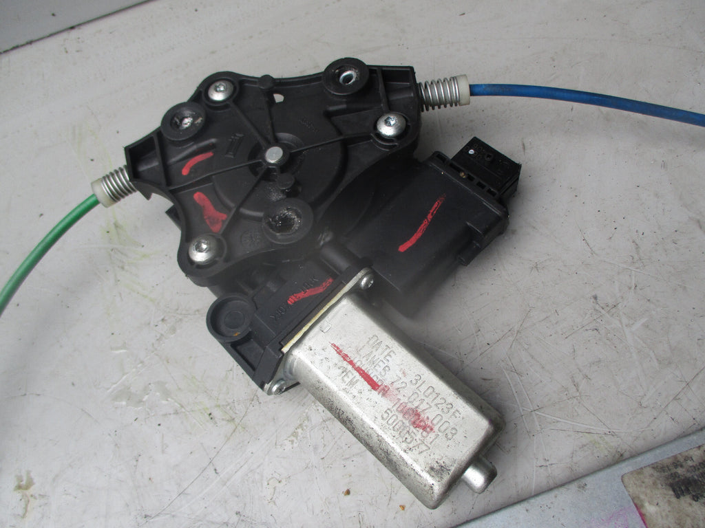 VAUXHALL CORSA D 2011 NSF PASSENGER SIDE FRONT WINDOW REGULATOR & MOTOR 1060281