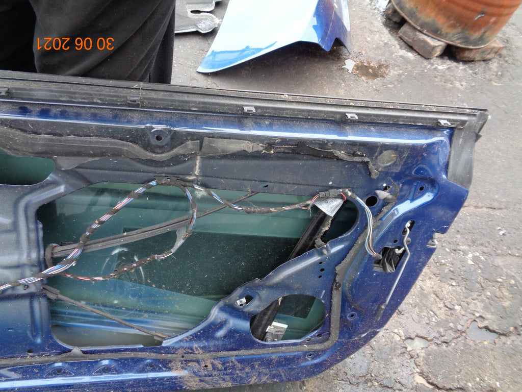 BMW E82 1 SERIES 2007 2 DOOR COUPE OS DRIVER DOOR GLASS REGULATOR SHELL BLUE