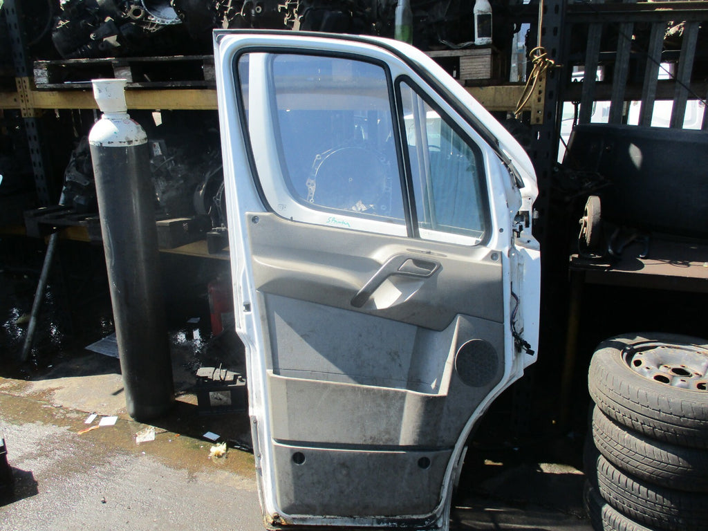 MERCEDES SPRINTER MK2 DOOR NSF PASSENGER SIDE FRONT DOOR WHITE