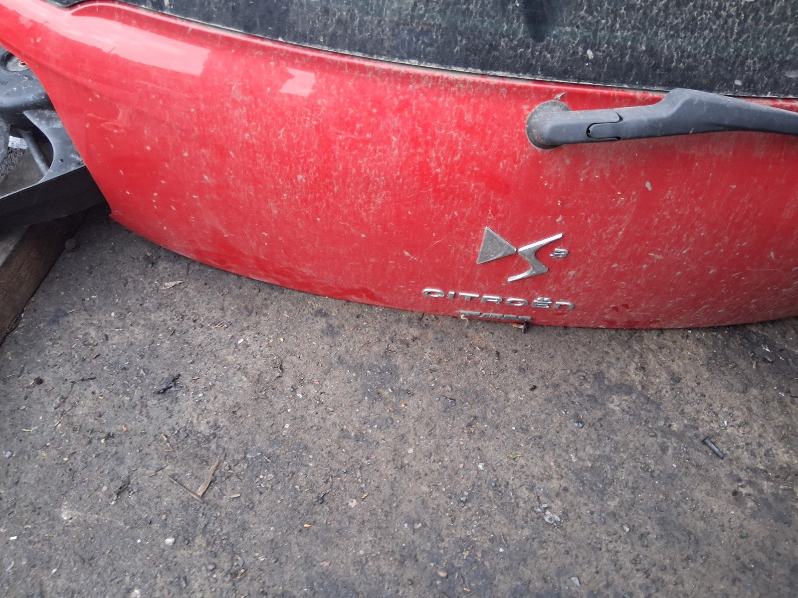 2012 CITROEN DS3 3 DOOR COMPLETE REAR TAILGATE BOOTLID KKN EXY ROUGE ADEN