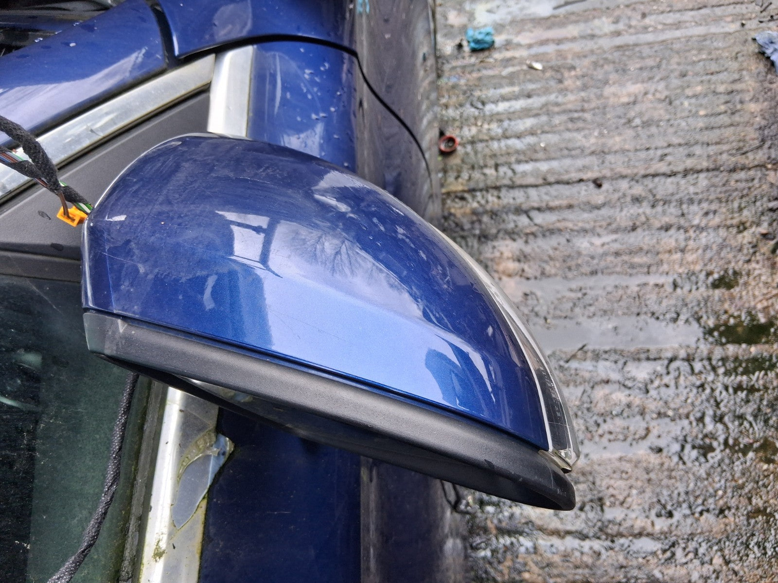 2021 MERCEDES C CLASS C205 COUPE OSF DRIVER SIDE FRONT RIGHT WING MIRROR BLUE