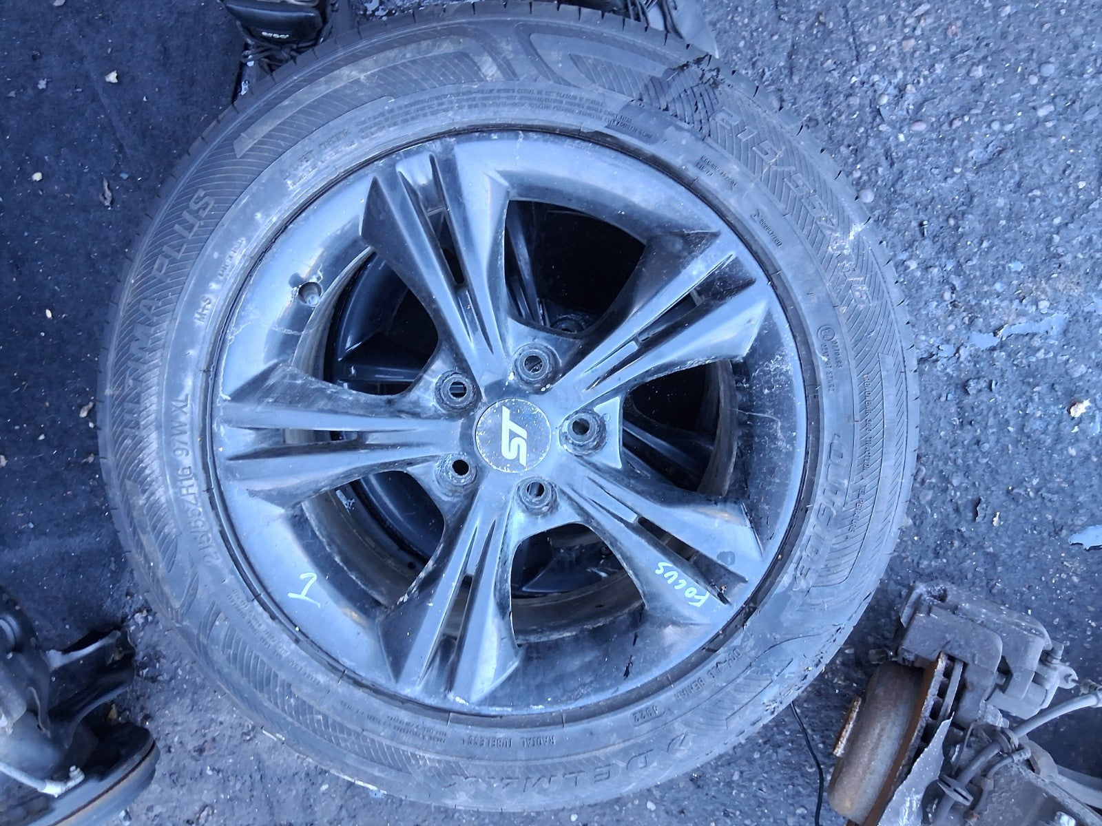 2013 FORD FOCUS MK3 16 INCH ALLOY WHEEL WITH TYRE 215/55R16