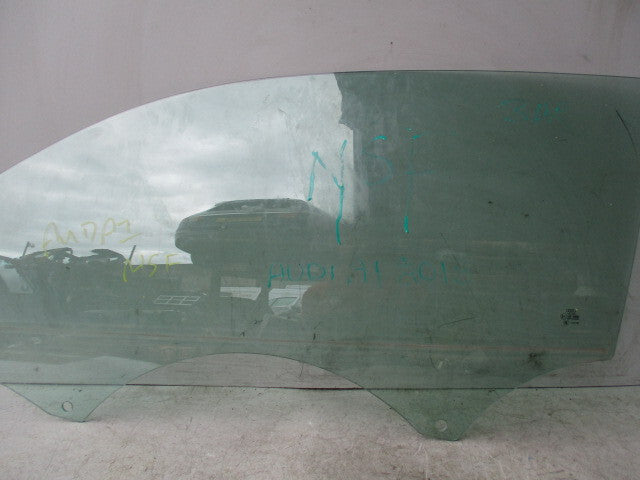 2010 AUDI A1 8X NSF PASSENGER SIDE FRONT WINDOW GLASS