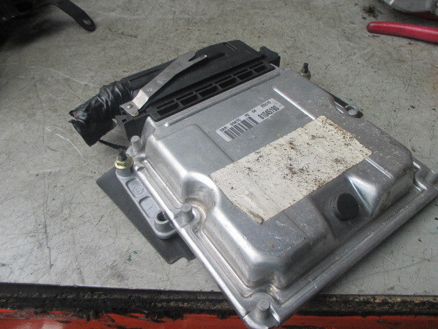 2004 PEUGEOT 406 2.0 PETROL ENGINE CONTROL UNIT 9635157080