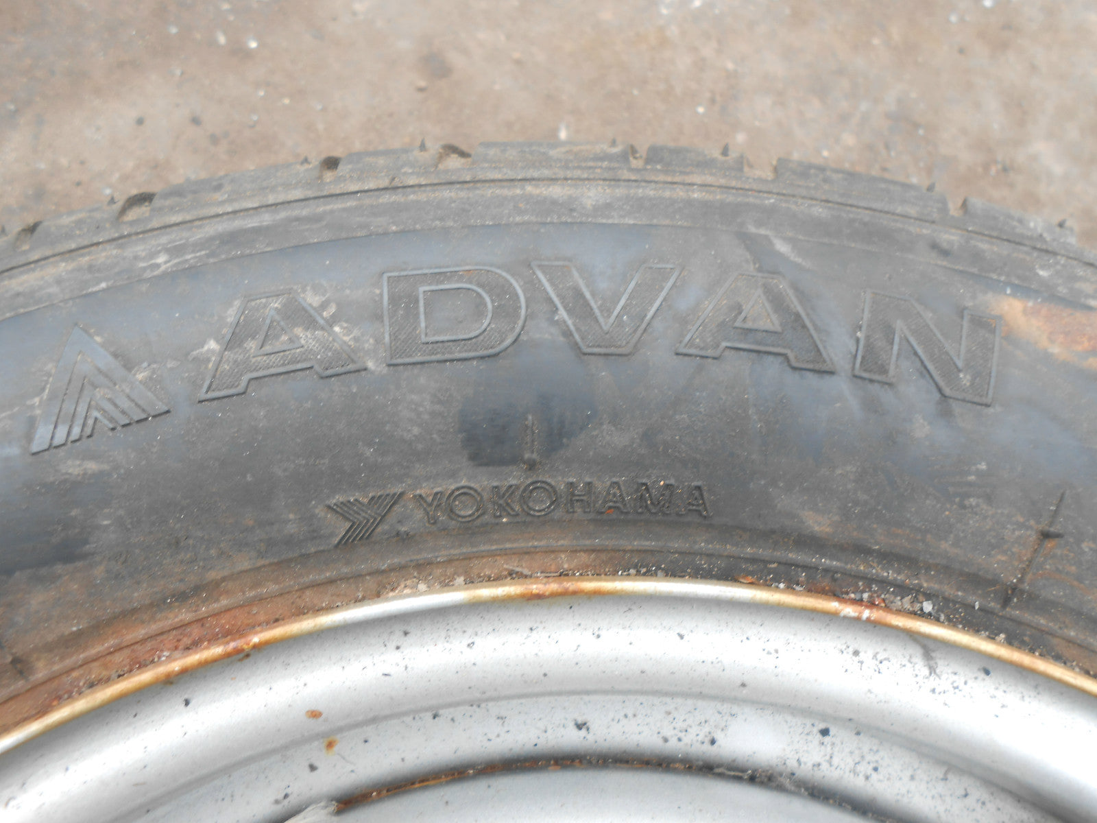 LEXUS SOARER SC COUPE 1997 SPARE STEEL WHEEL & TYRE 5 STUD YOKOHAMA 225/55 R16