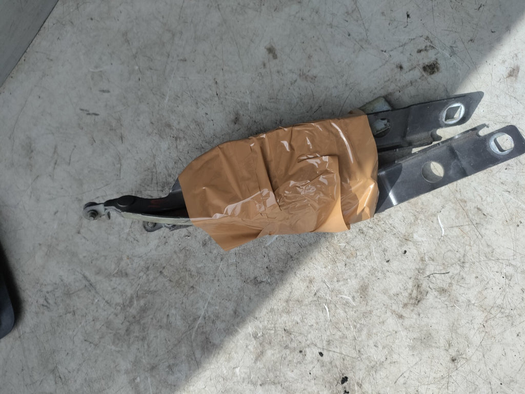 2019 CITROEN C4 CACTUS BONNET HINGE PAIR