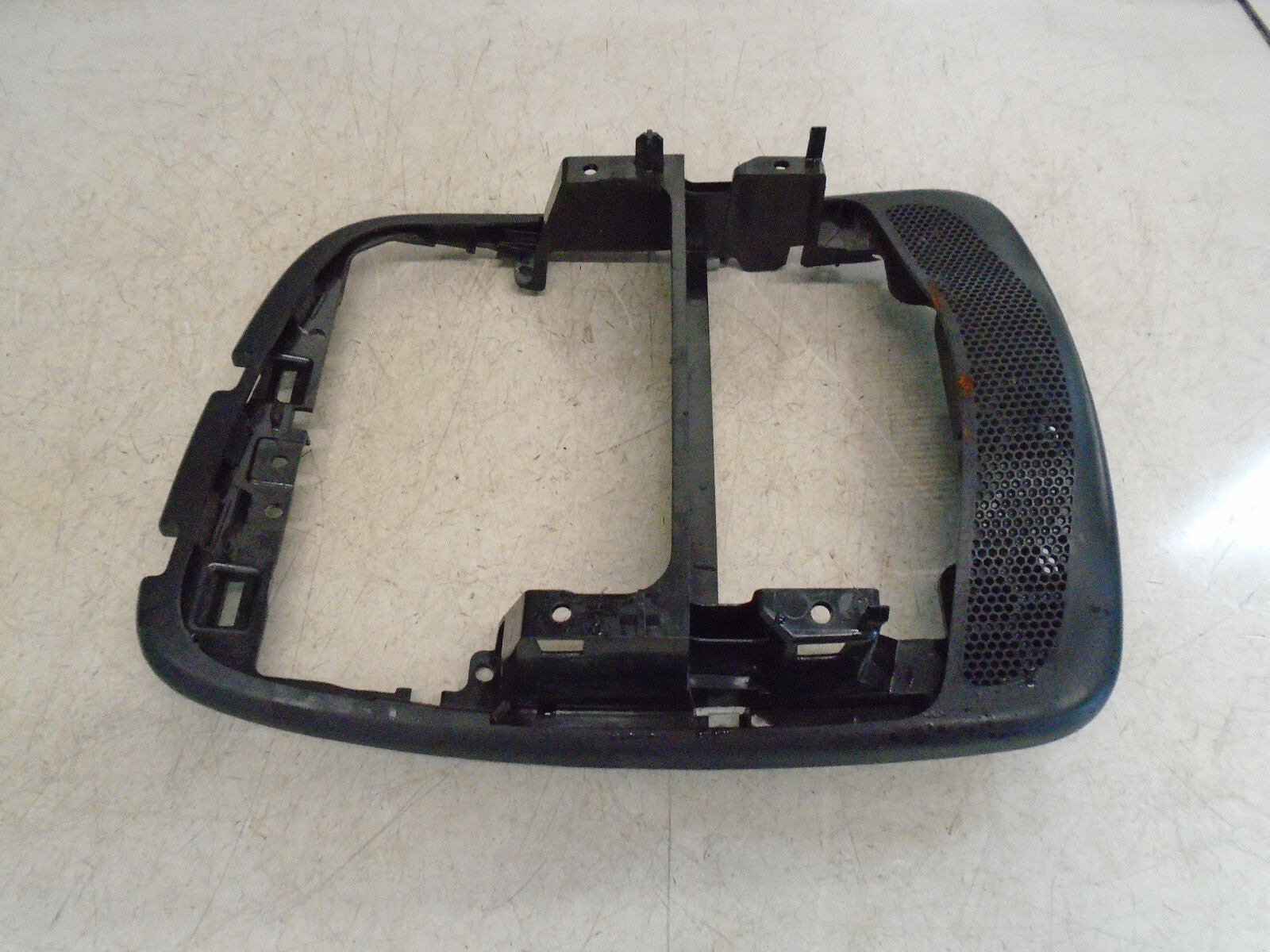 RENAULT CLIO MK4 2019 0.9 PETROL COVER PANEL CENTER CONSOLE PIANOBLACK