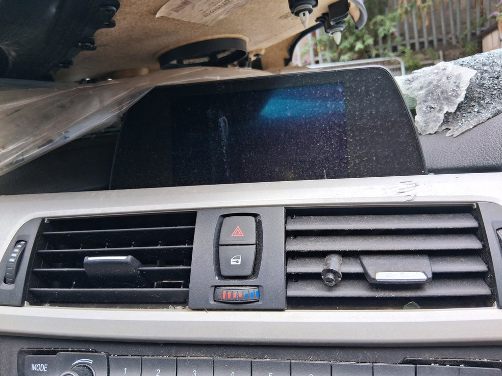 2015 BMW 3 SERIES F30 ESTATE FRONT DASHBOARD CENTRE AIR VENT & HAZARD SWITCH