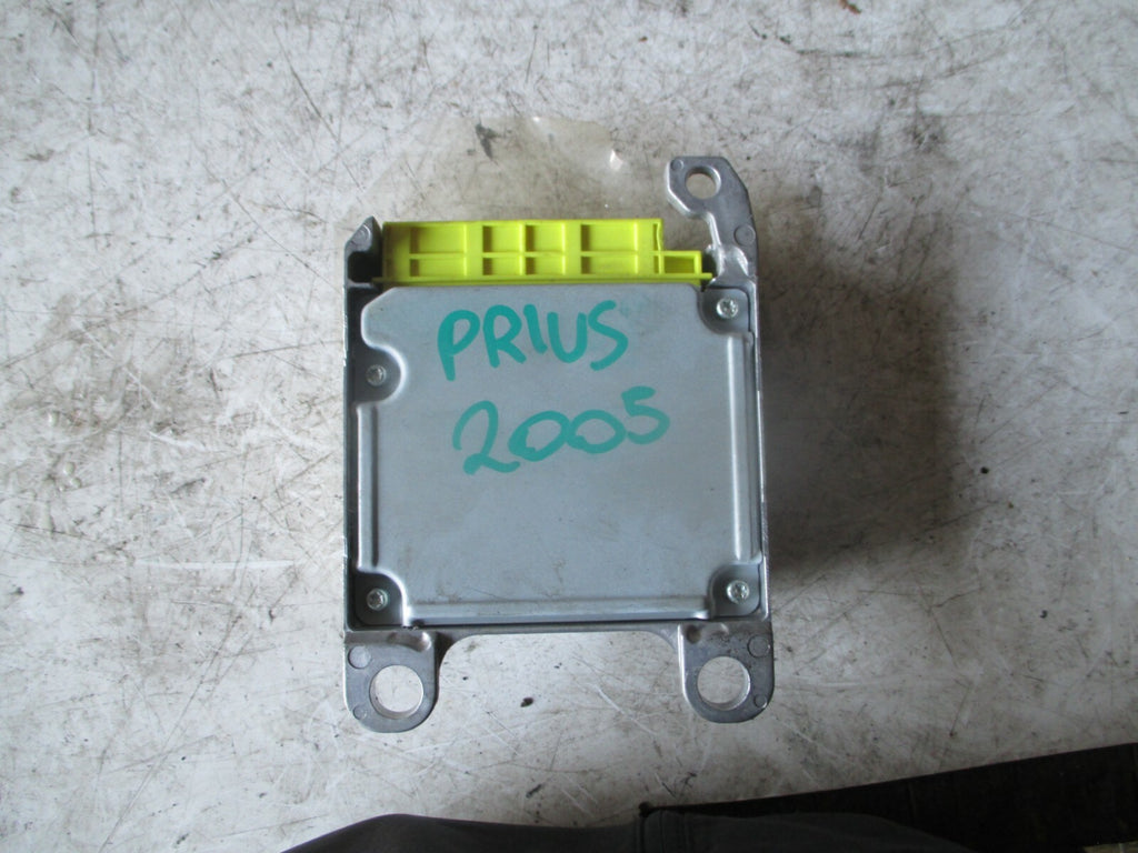 TOYOTA PRIUS 2005 XW20 AIRBAG CONTROL MODULE 9817047390