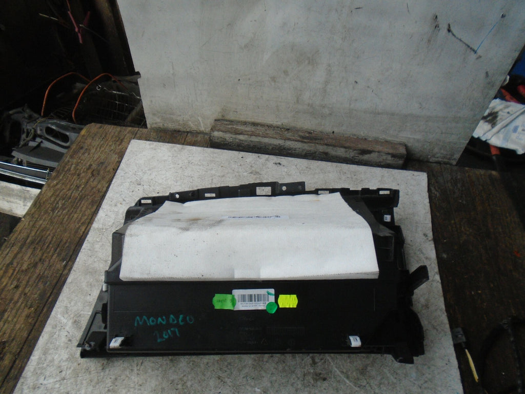 FORD MONDEO 2017 MK5 GLOVE BOX STORAGE COMPARTMENT DS73F06010