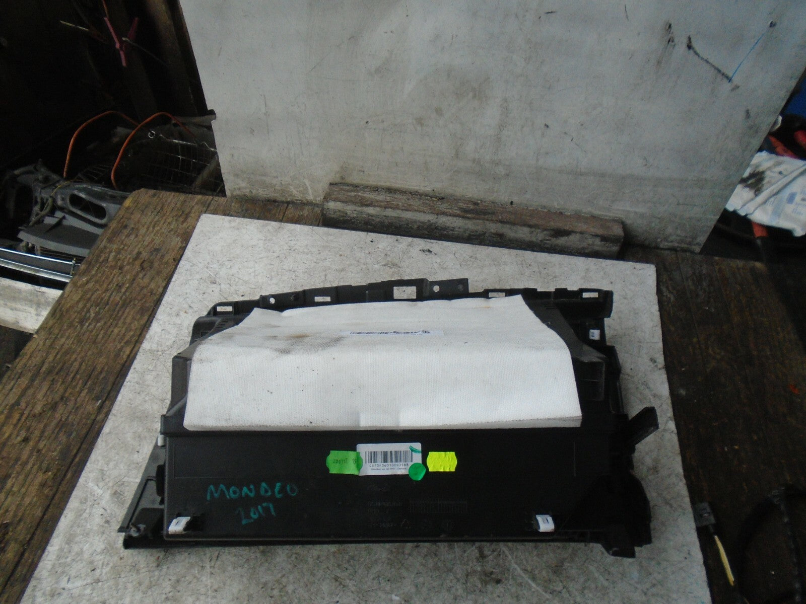FORD MONDEO 2017 MK5 GLOVE BOX STORAGE COMPARTMENT DS73F06010