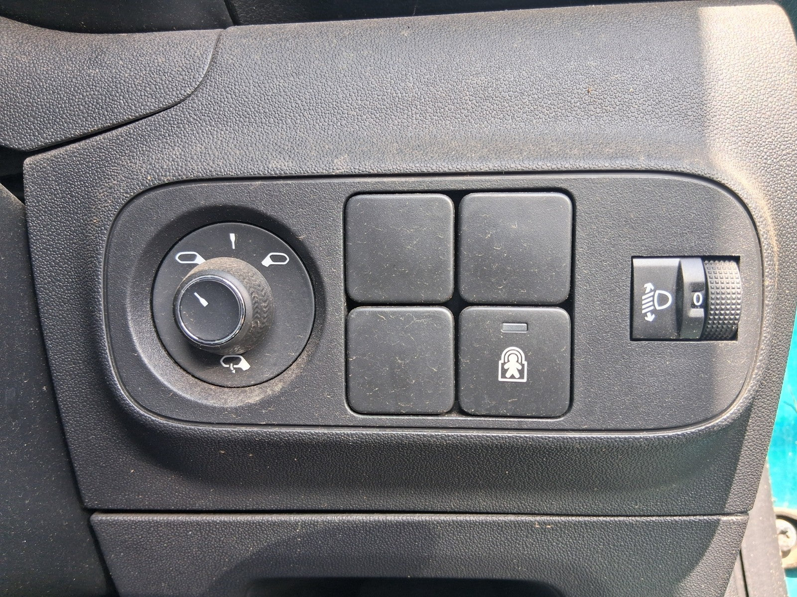 2023 CITREOEN C3 MK3 POWERFOLD WING MIRROR CONTROL SWITCH
