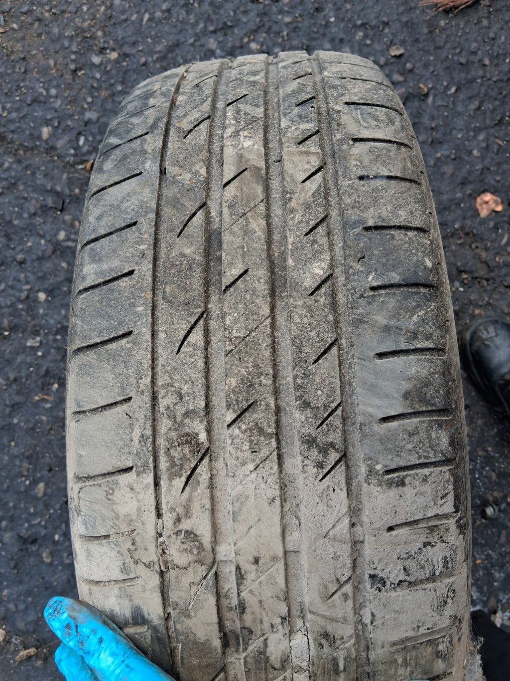 2017 TOYOTA VERSO 16 INCH ALLOY WHEEL WITH TYRE 205/60R16