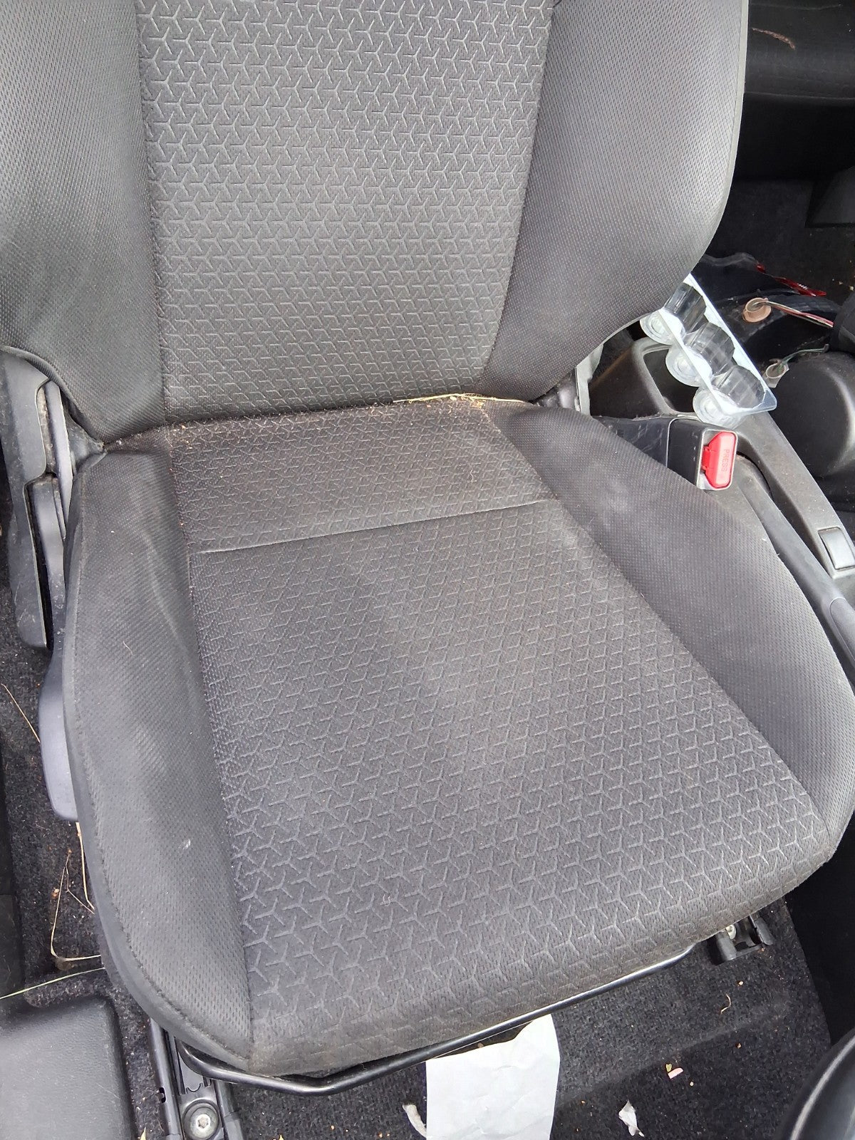 2019 SUZUKI SWIFT MK4 OSF DRIVER SIDE FRONT RIGHT COMPLETE SEAT FABRIC