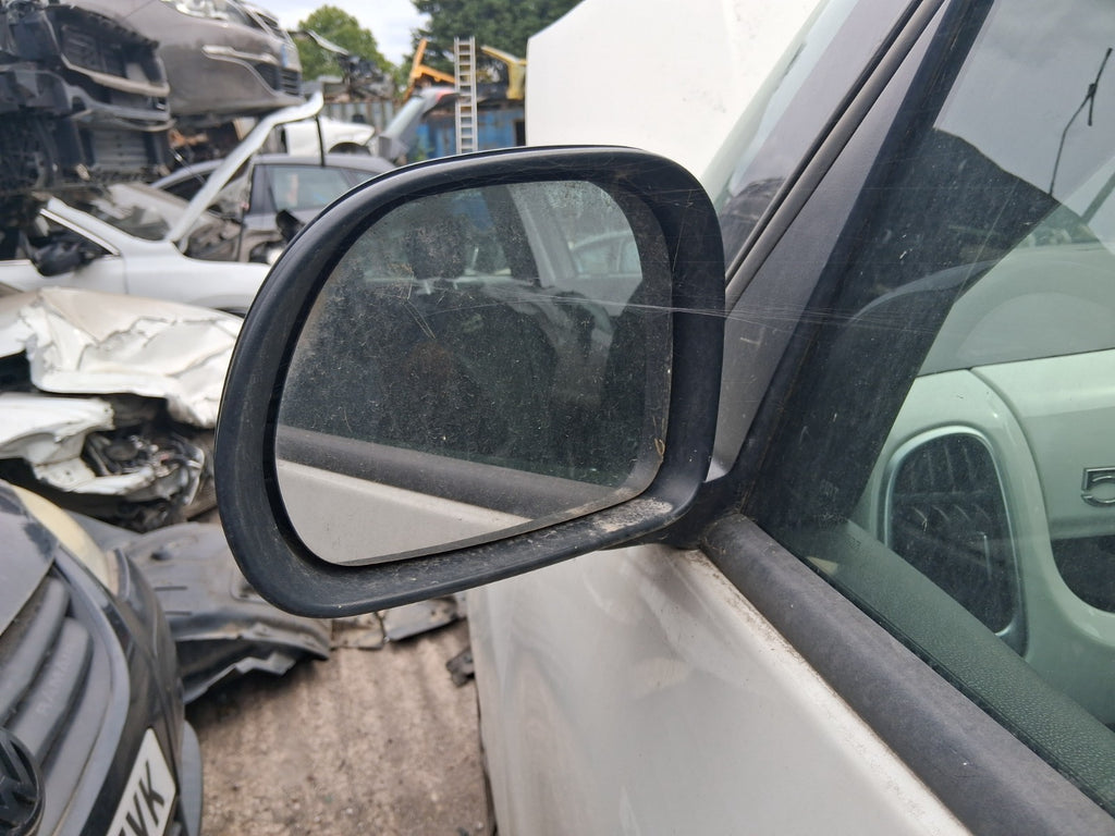 2019 FIAT 500L URBAN NS PASSENGER SIDE FRONT MANUAL FOLD WING MIRROR BLACK