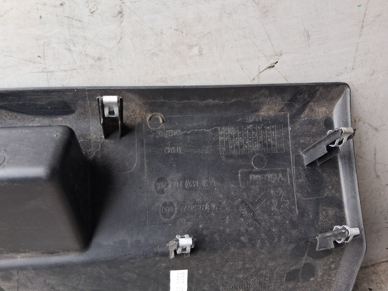 2018 CITROEN BERLINGO MK2 STEERING COLUMN COWLING STEERING KNEE TRIM 9680932677
