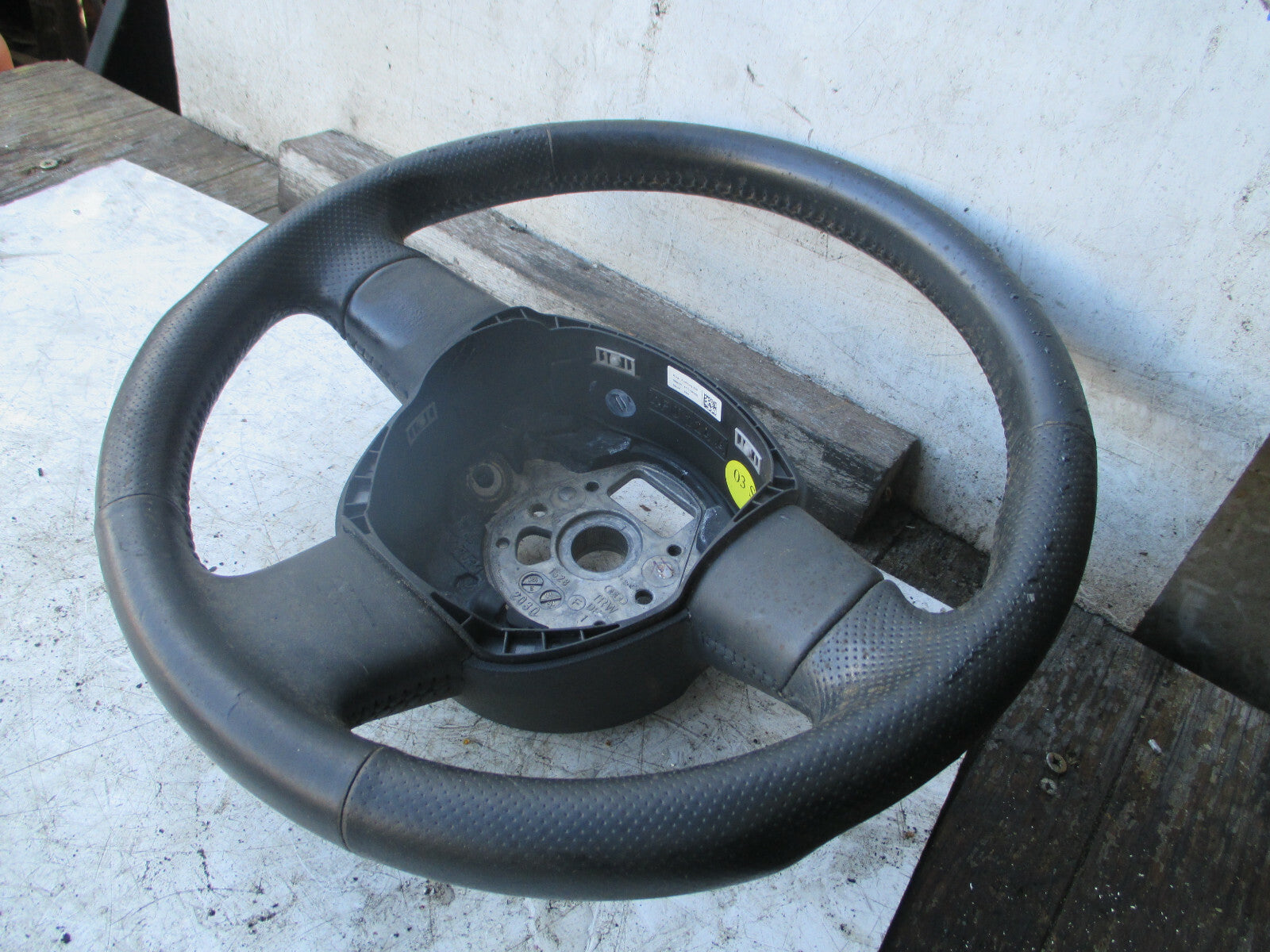 AUDI A3 2005 8P 3 SPOKE MULTIFUNCTION STEERING WHEEL 8P0419091