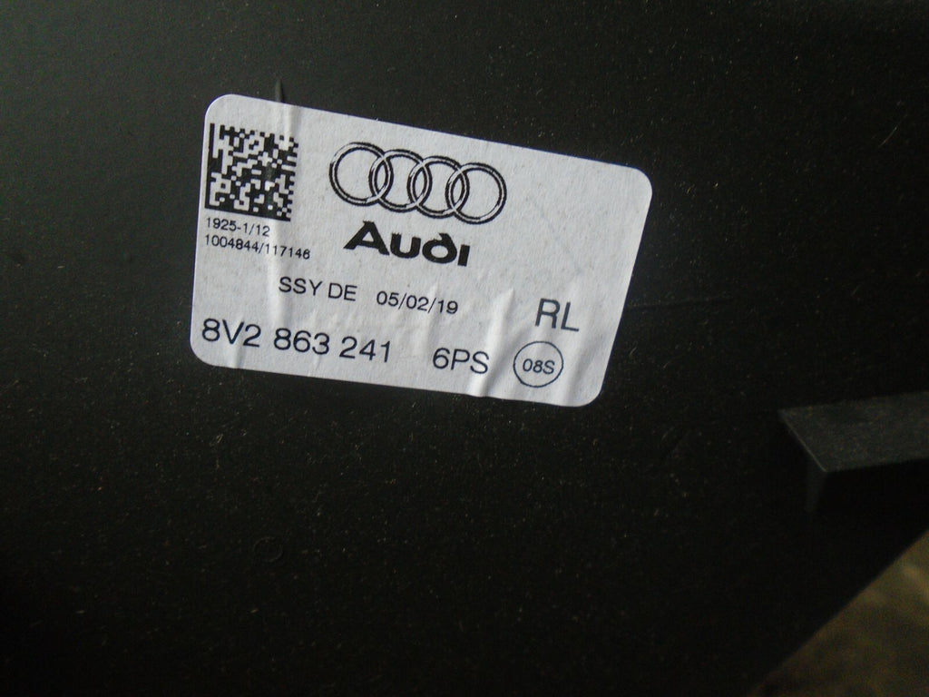 AUDI A3 2019 8V CENTRE CONSOLE WITH ARM REST 8V2863241