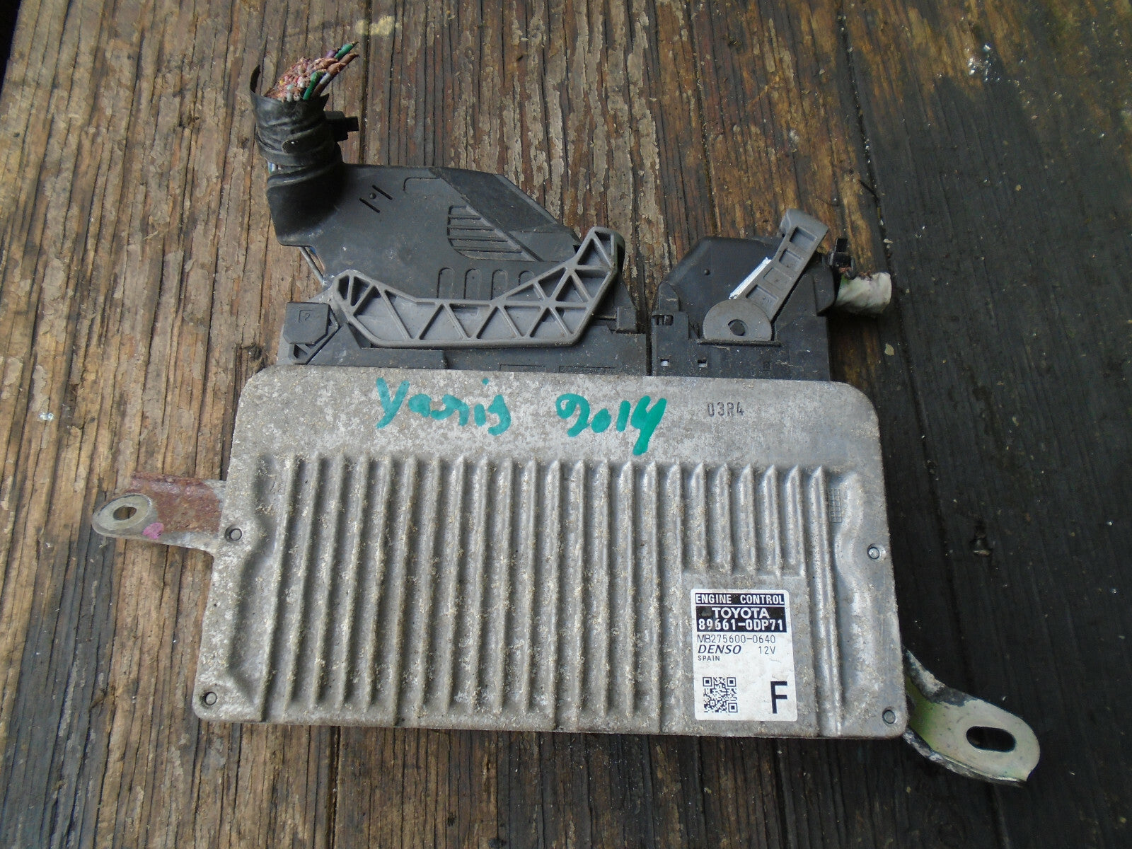 TOYOTA YARIS MK3 2014 1.3 PETROL ECU ENGINE CONTROL MODULE UNIT 896610DP71