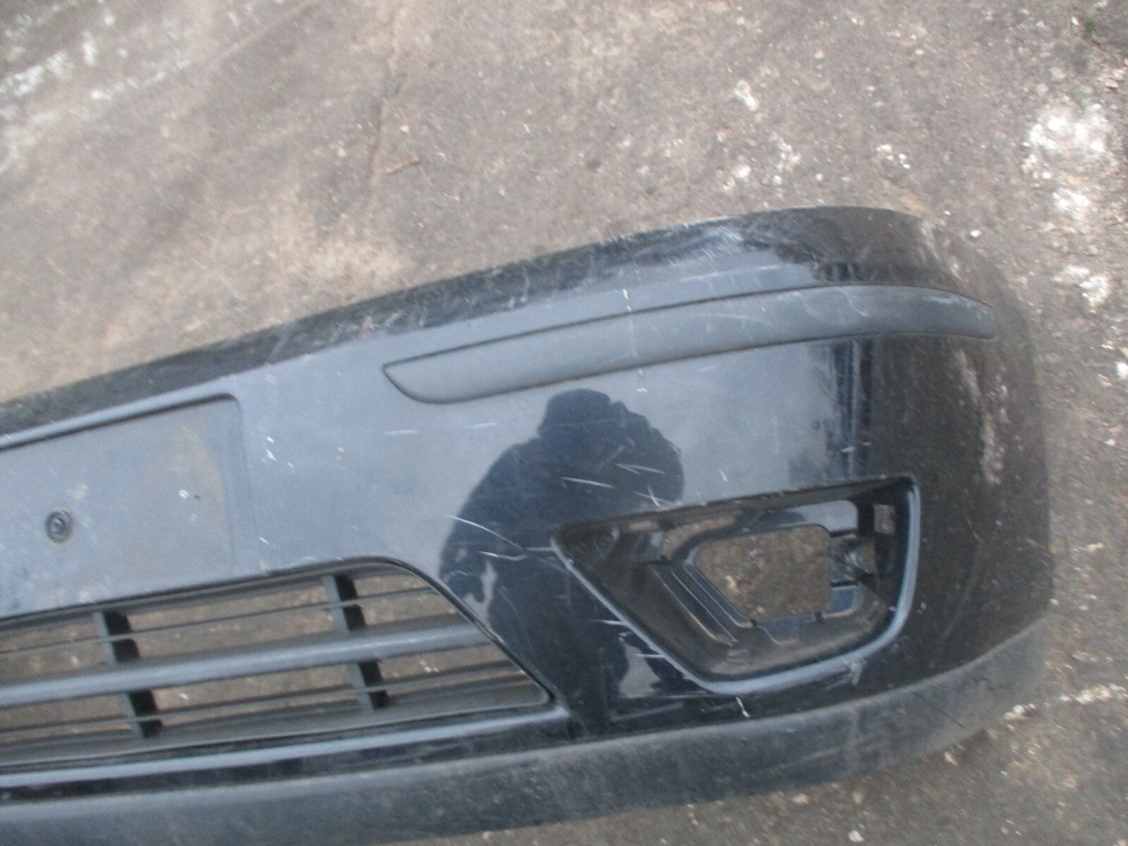 FORD FOCUS MK2 2005 FRONT BUMPER BLACK