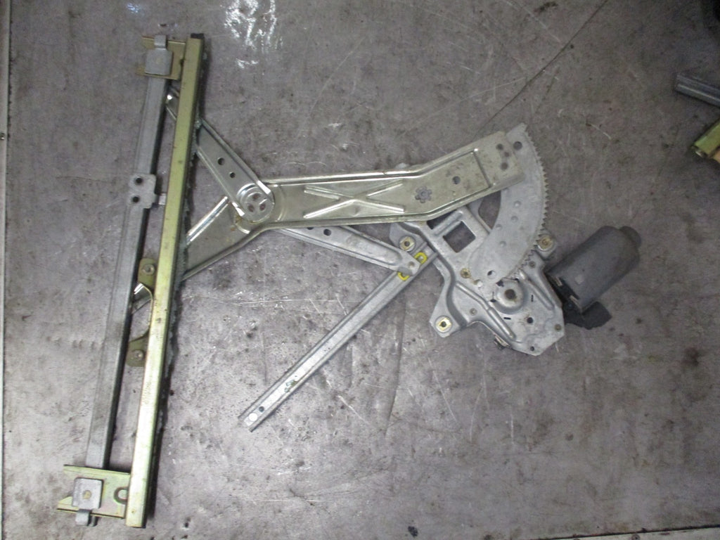 ALFA ROMEO 166 936 NSF PASSENGER SIDE FRONT REGULATOR