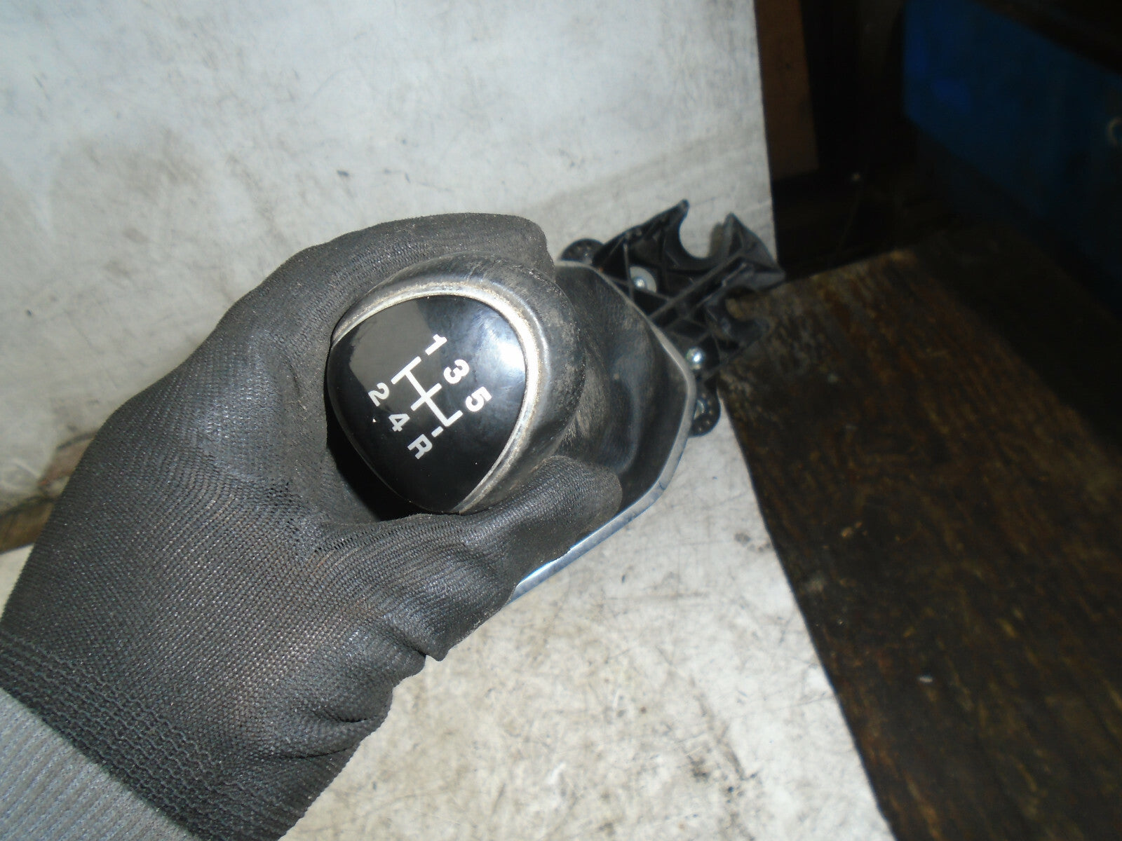 FORD FIESTA MK7 2016 5 SPEED MANUAL GEARSTICK GEARSHIFTER C1BR7C453AKE